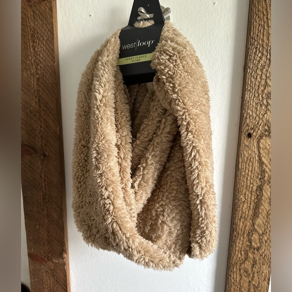 West Loop - Women's - Infinity - Scarf - Teddy Fleece Scarf,  Approx. 30" Round